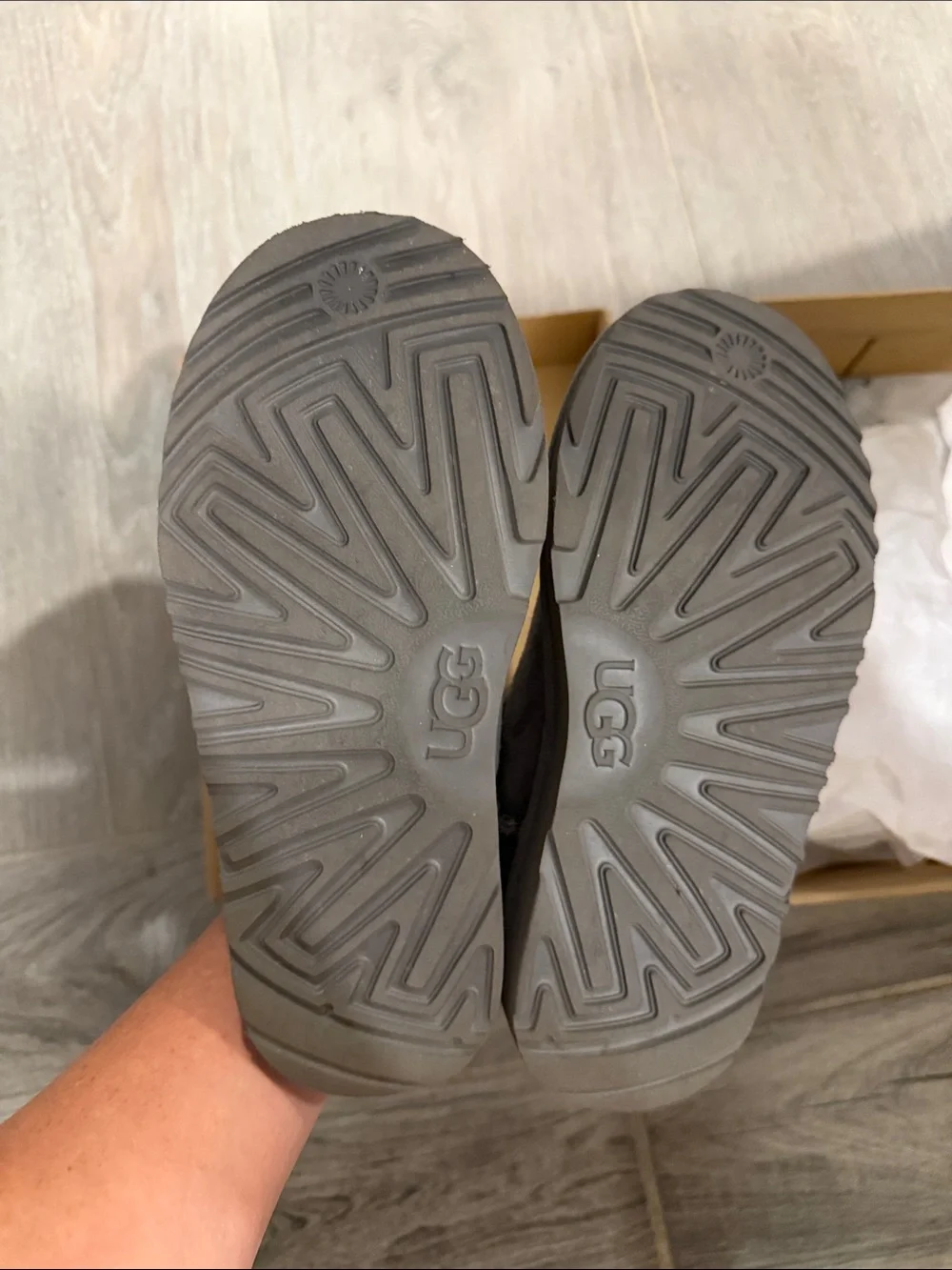 UGG classic short